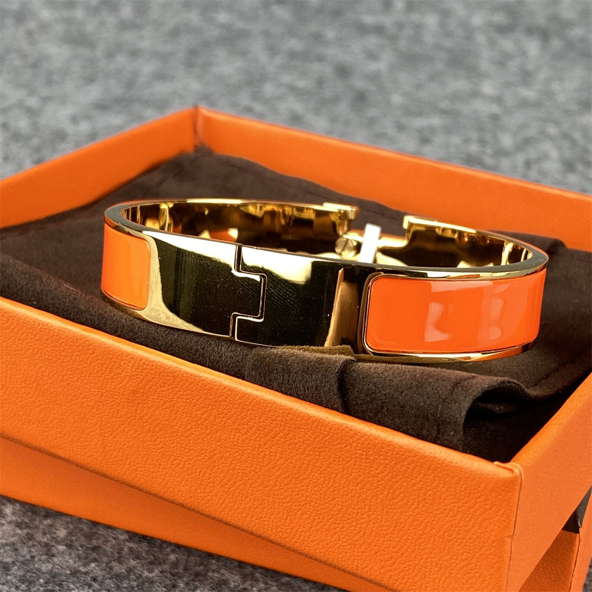 Narrow Clic Clac H Bracelet – Gold-Tone & Orange Enamel