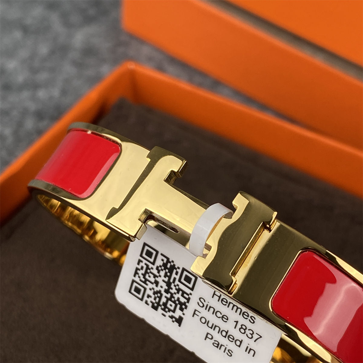 Classic Narrow Clic Clac H Bracelet 'Red Enamel & Gold-Tone'