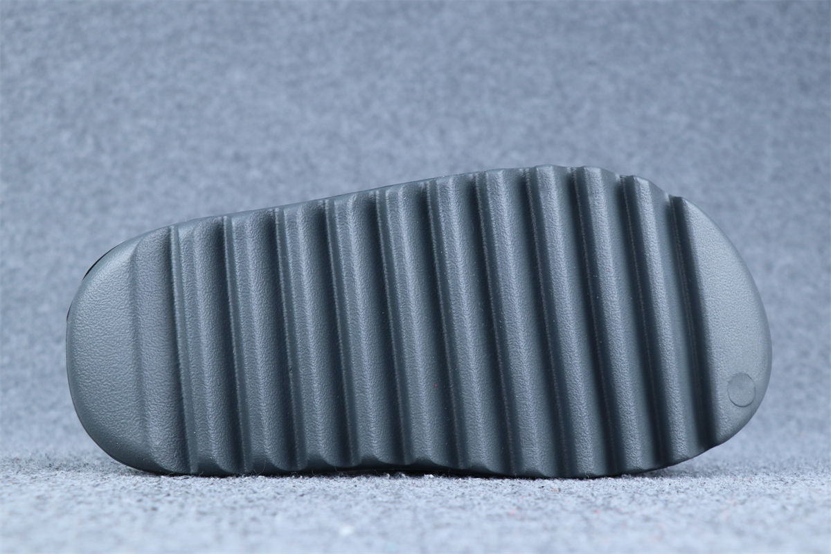 Yeezy Slides 'Slate Grey'