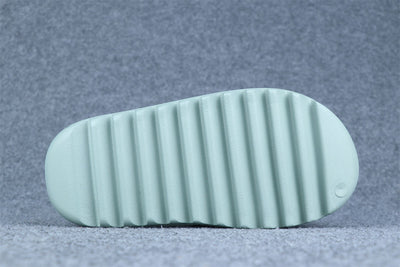Yeezy Slides 'Salt'