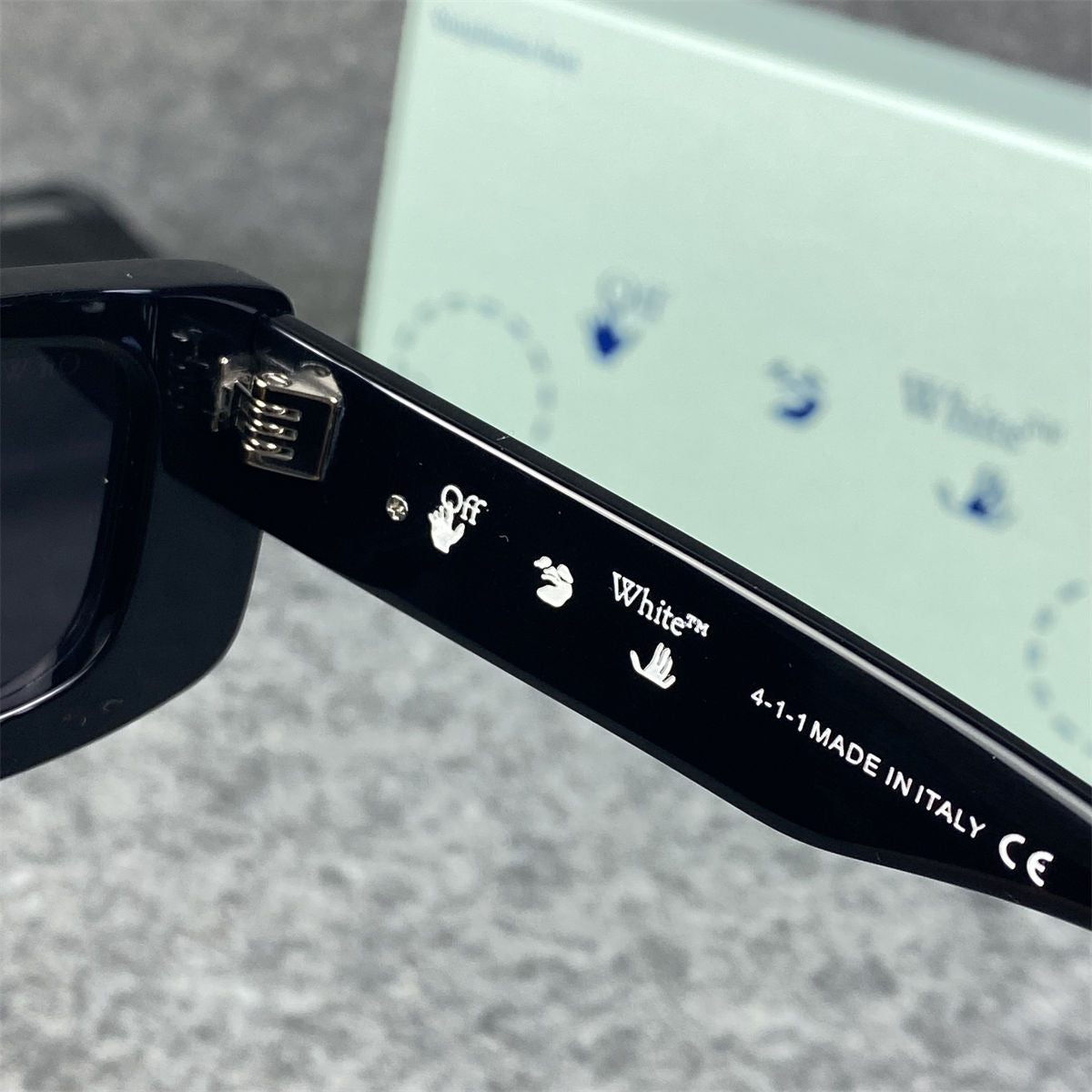 Off-White Arthur Sunglasses