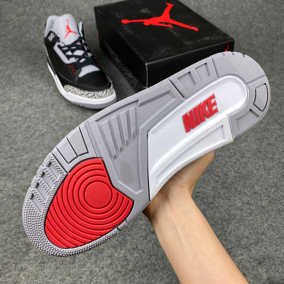 Air Jordan 3 Retro OG 'Black Cement' 2018