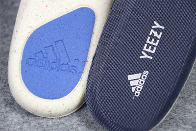 Yeezy Boost 700 V2 'Mauve'