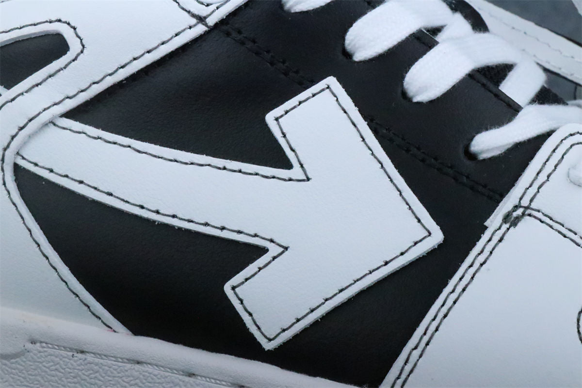 Off-White Out of Office 'White Black'