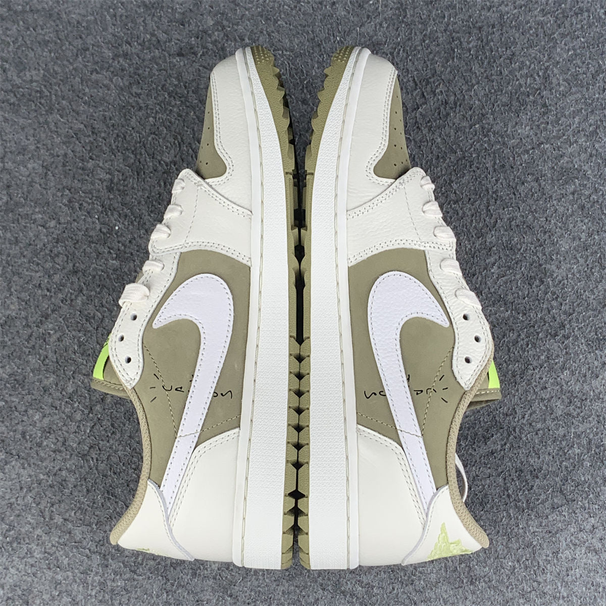 Travis Scott x Air Jordan 1 Low 'Golf' (B-Grade Version)