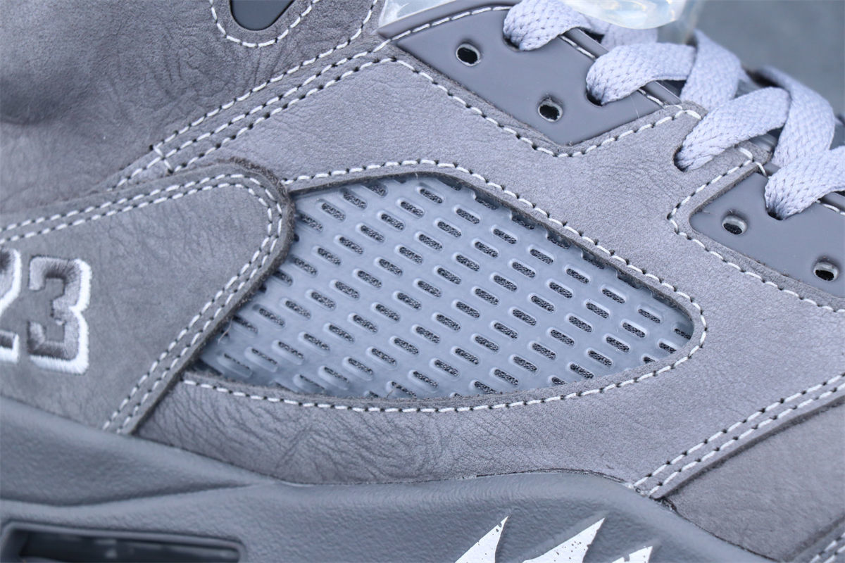 (Early Look) Air Jordan 5 'Wolf Grey' 2026