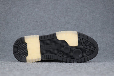 Off-White Out of Office 'White Black White'