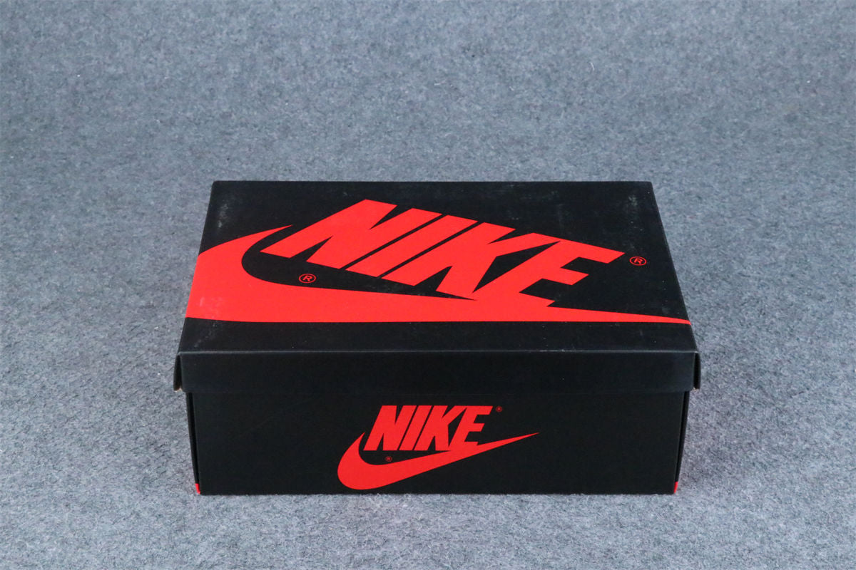 Air Jordan 1 Retro Low OG 'Chicago' 2025