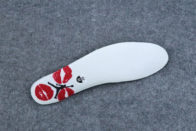 (Early Look) Air Jordan 4 Retro “Pale Ivory / Sierra Red”