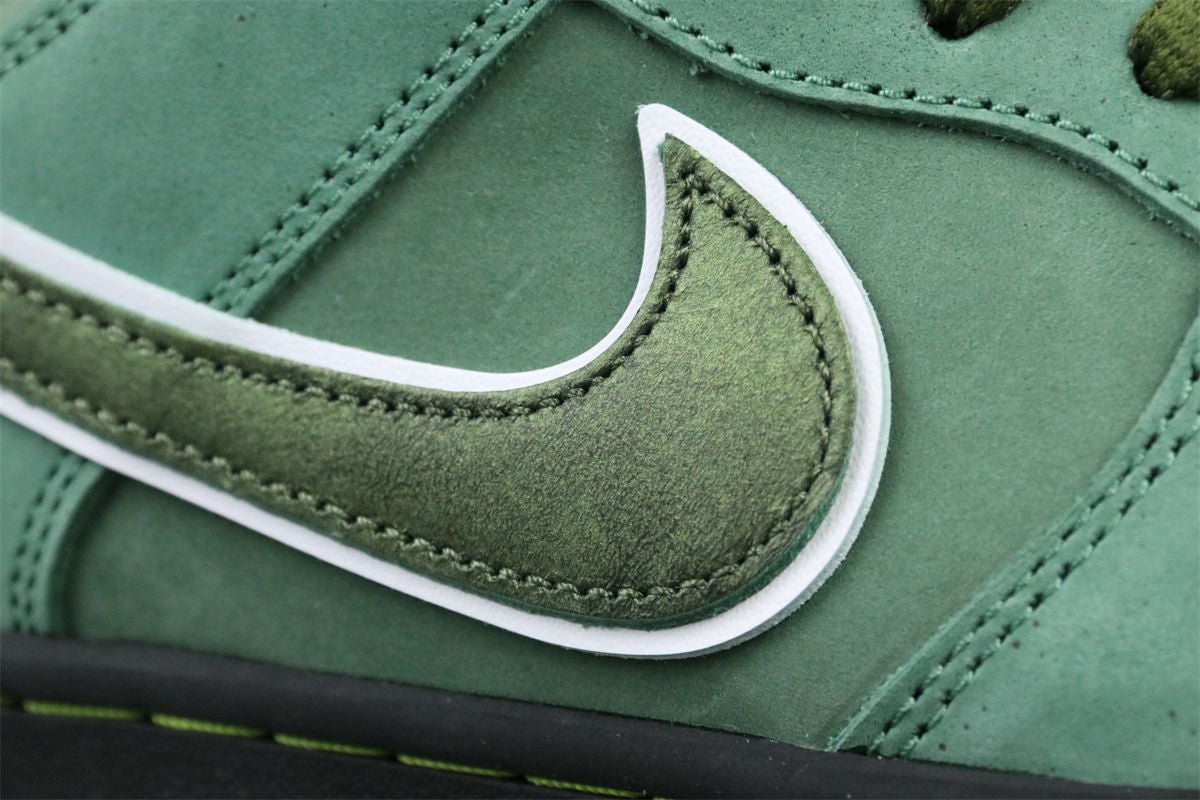 Concepts x Dunk Low SB 'Green Lobster' 