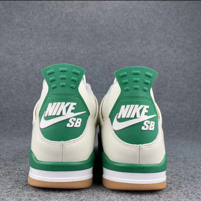 Nike SB x Air Jordan 4 Retro SP 'Pine Green'