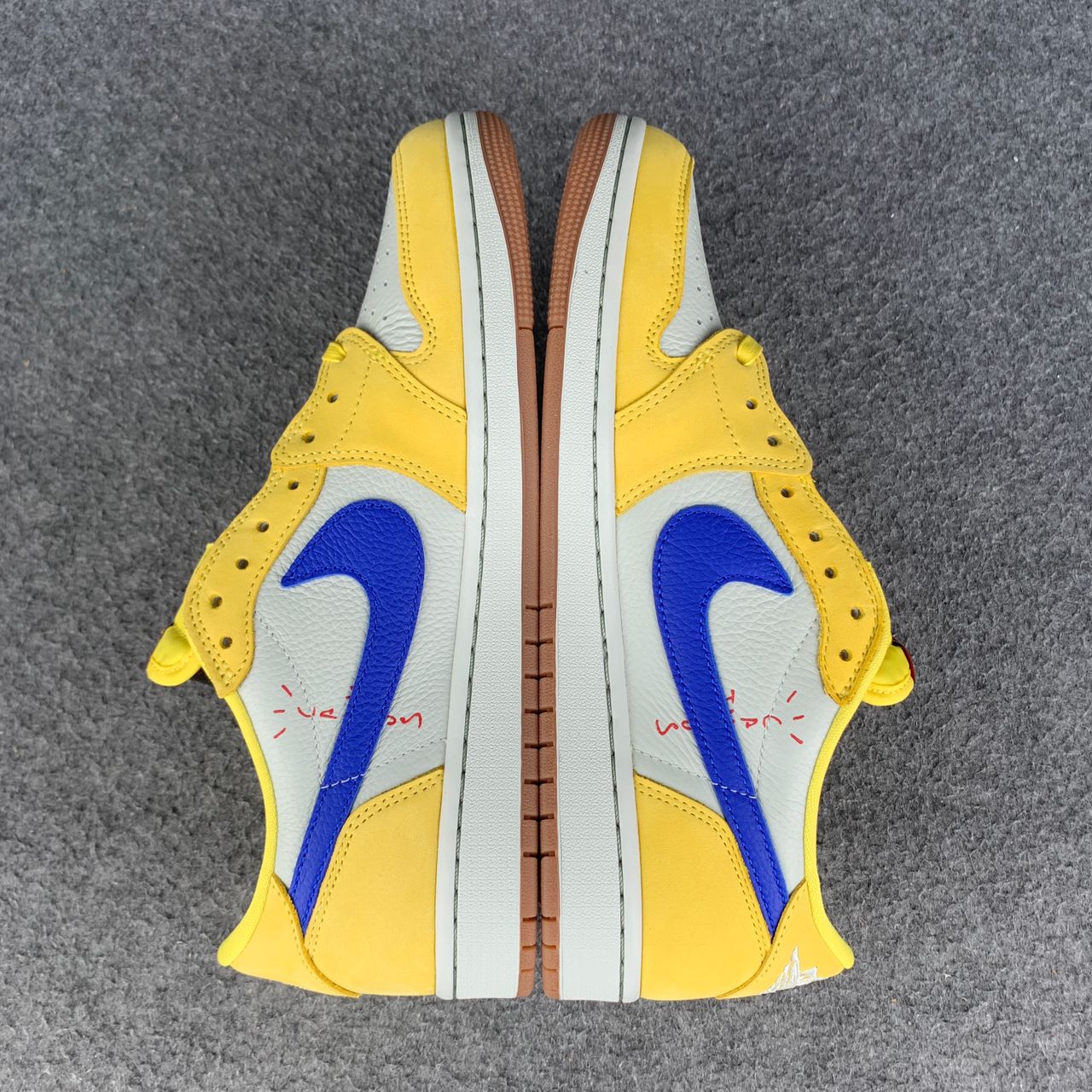 Travis Scott x Air Jordan 1 Low OG 'Canary'