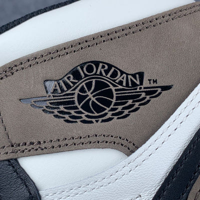 Air Jordan 1 Retro High OG 'Dark Mocha'