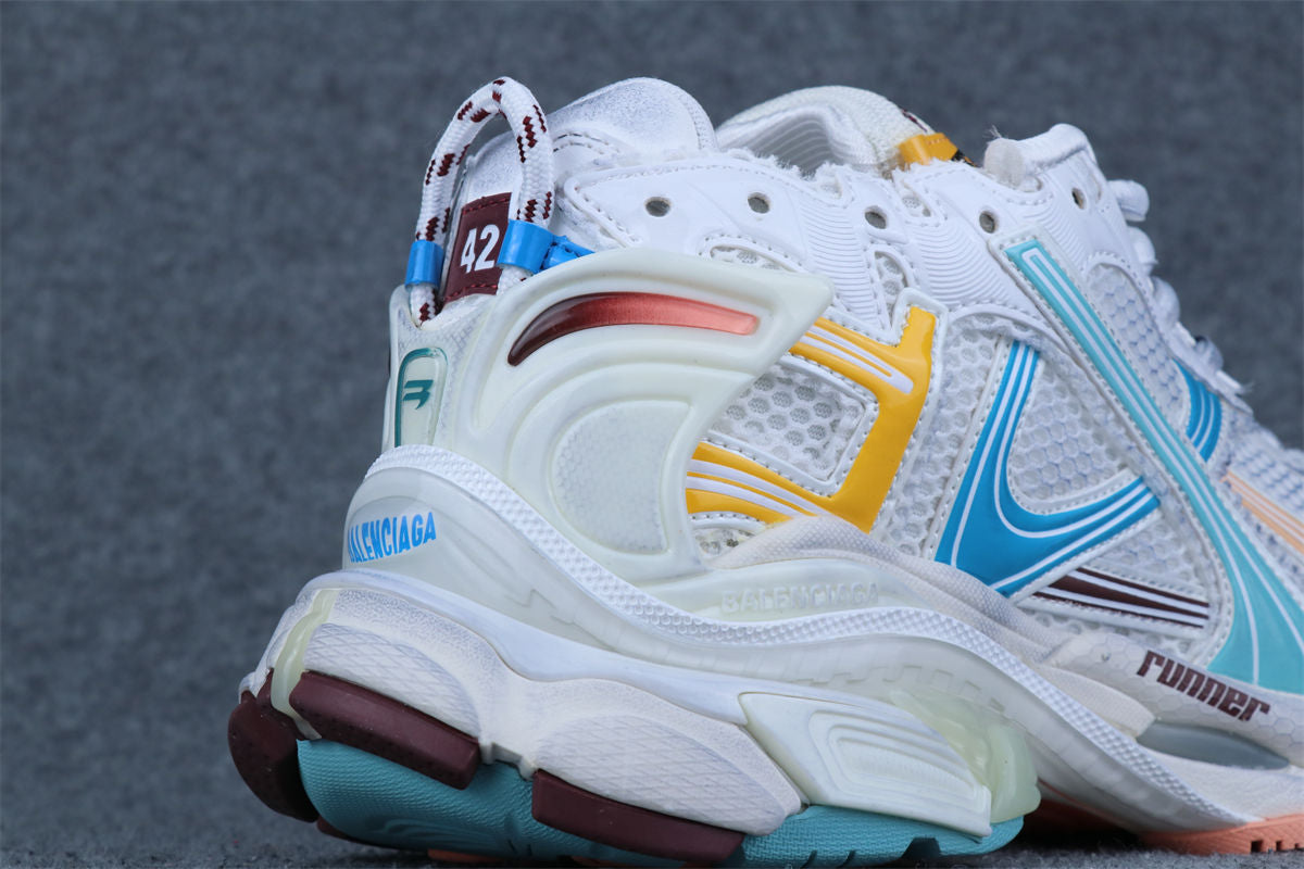 Wmns Runner Sneaker 'Worn-Out - White Blue Pink'