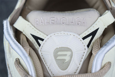 Wmns Runner 'Worn-Out - Beige'