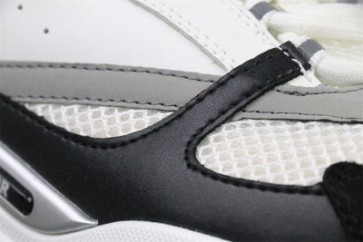 B22 'White Black Gum'