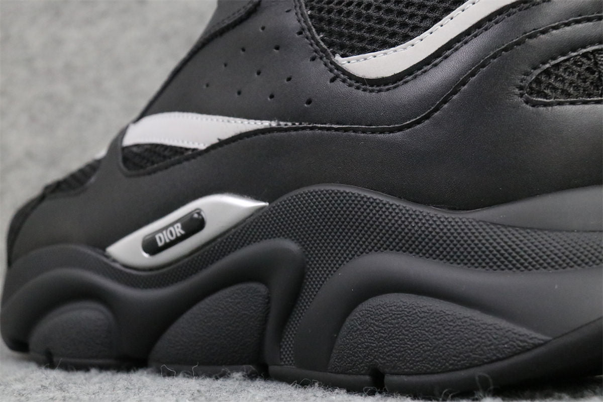 B22 'Black Reflective'