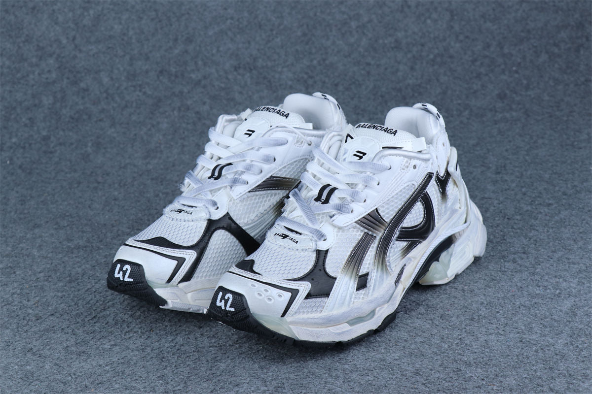 Runner Sneaker 'Worn-Out - Grey White Black'