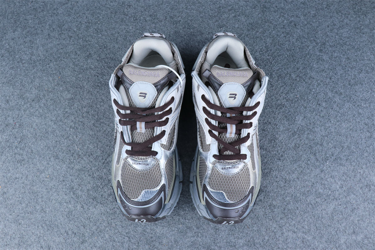 Runner Sneaker 'Worn-Out - Beige Brown'