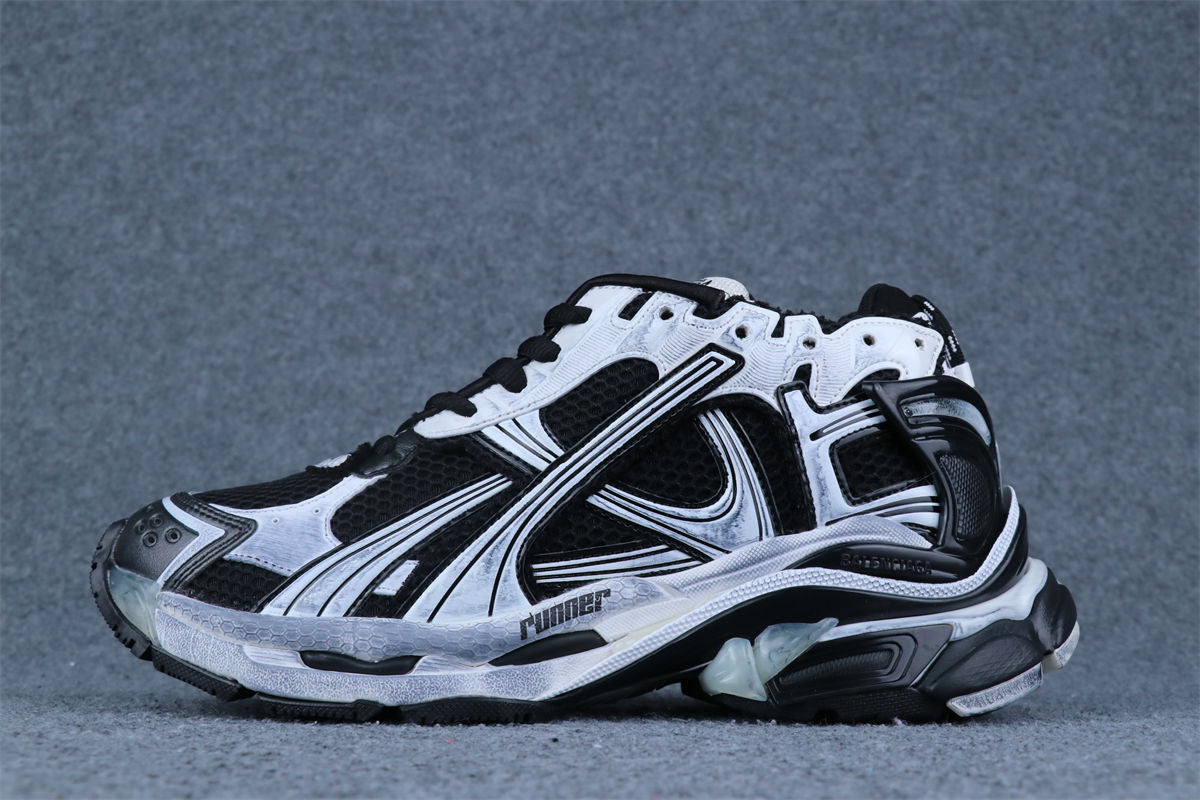 Runner Sneaker 'White Black White'