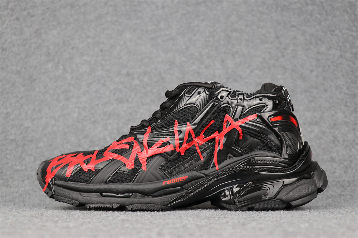 Runner Sneaker 'Graffiti - Black Red'