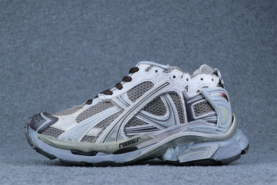 Runner Sneaker 'Worn-Out - Beige Brown'