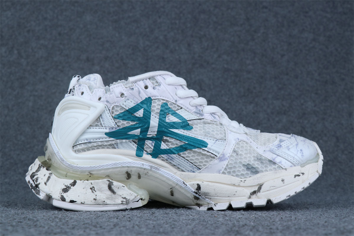 Wmns Runner Sneaker 'Graffiti - White Blue'