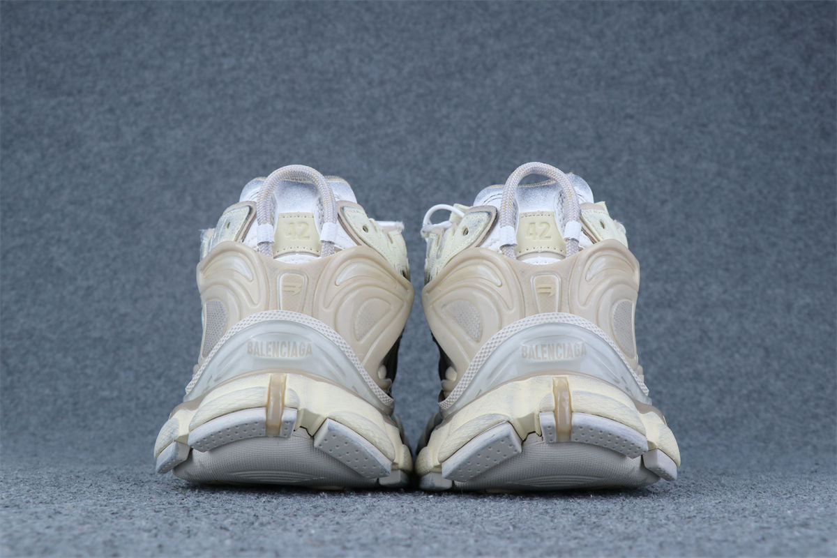 Wmns Runner 'Worn-Out - Beige'