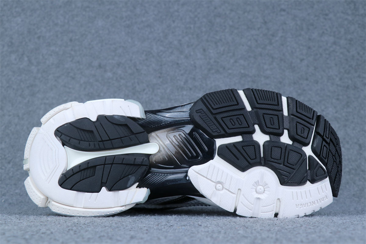 Runner Sneaker 'Worn-Out - Grey White Black'