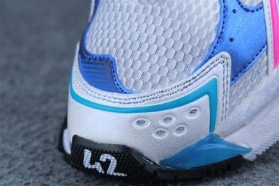 Runner Sneaker 'Worn-Out - White Multi-Color'