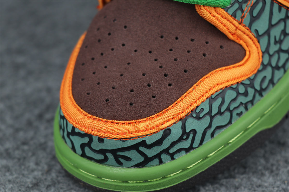 Dunk Low Premium SB QS 'De La Soul'