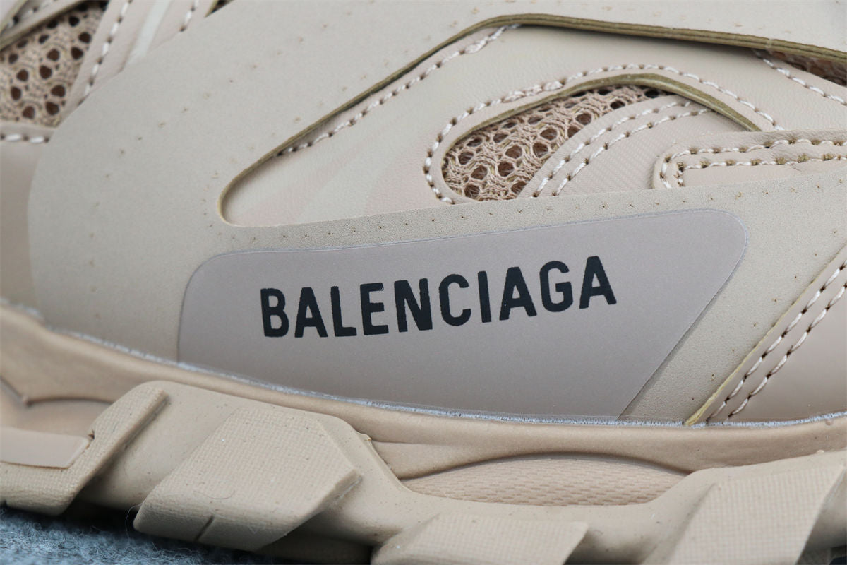 Wmns Track Sneaker 'Beige'