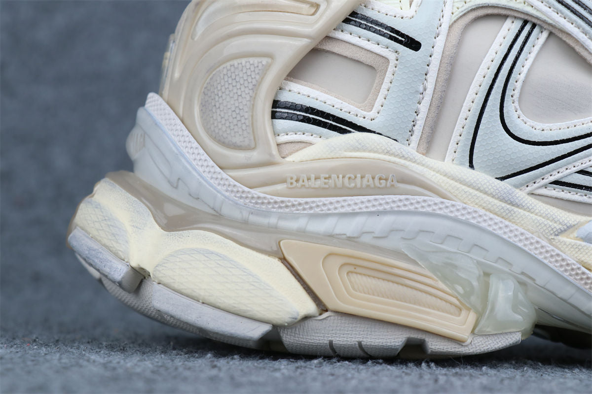 Wmns Runner 'Worn-Out - Beige'
