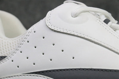 B22 'White Grey'