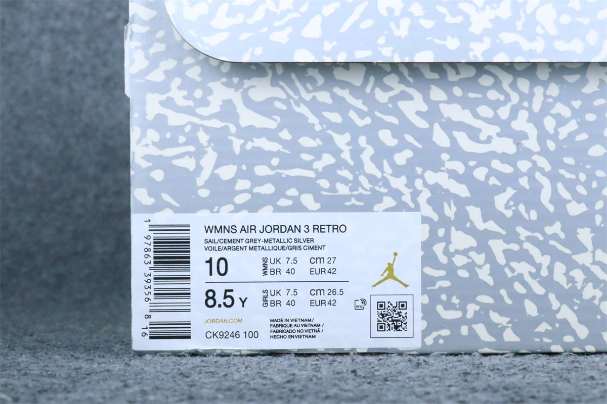 Wmns Air Jordan 3 Retro 'Sail Metallic Silver'