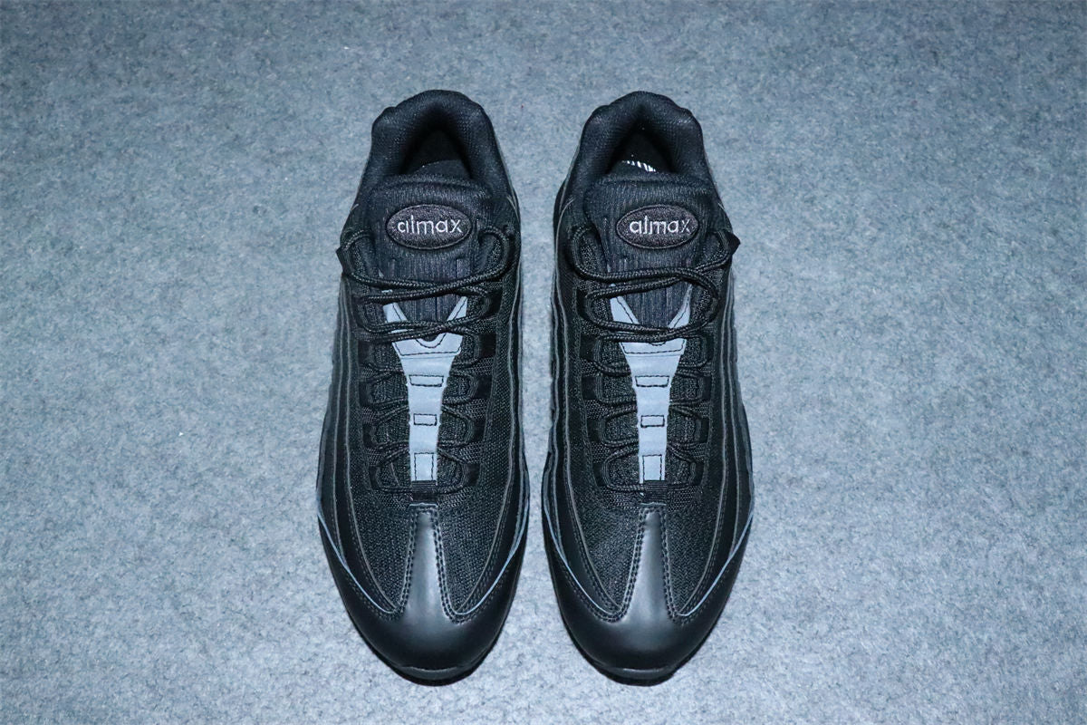 Air Max 95 Essential 'Triple Black'