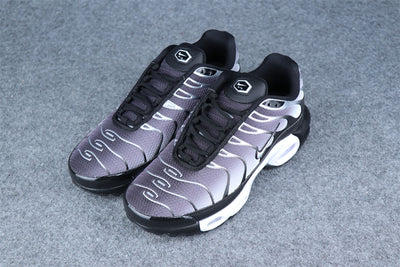 Air Max Plus 'Black Metallic Silver'
