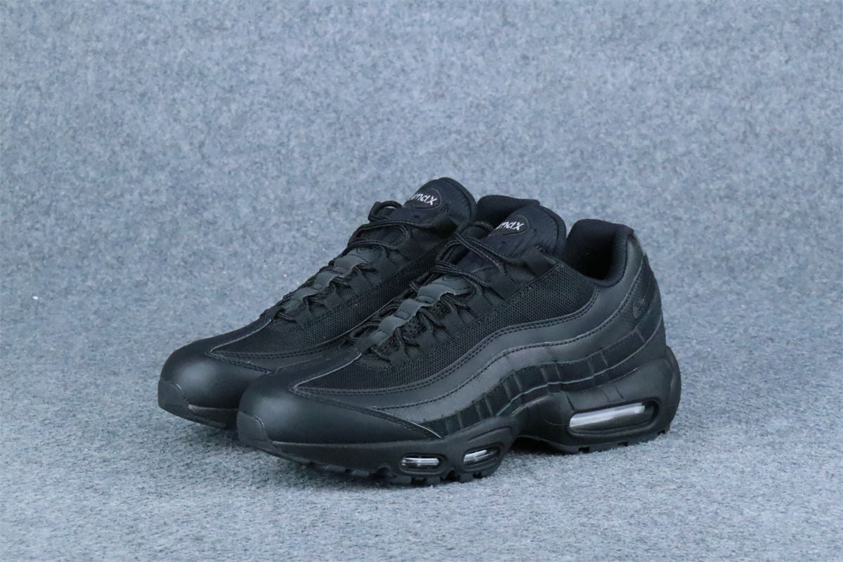 Air Max 95 Essential 'Triple Black'