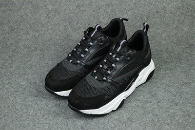B22 'Black White'