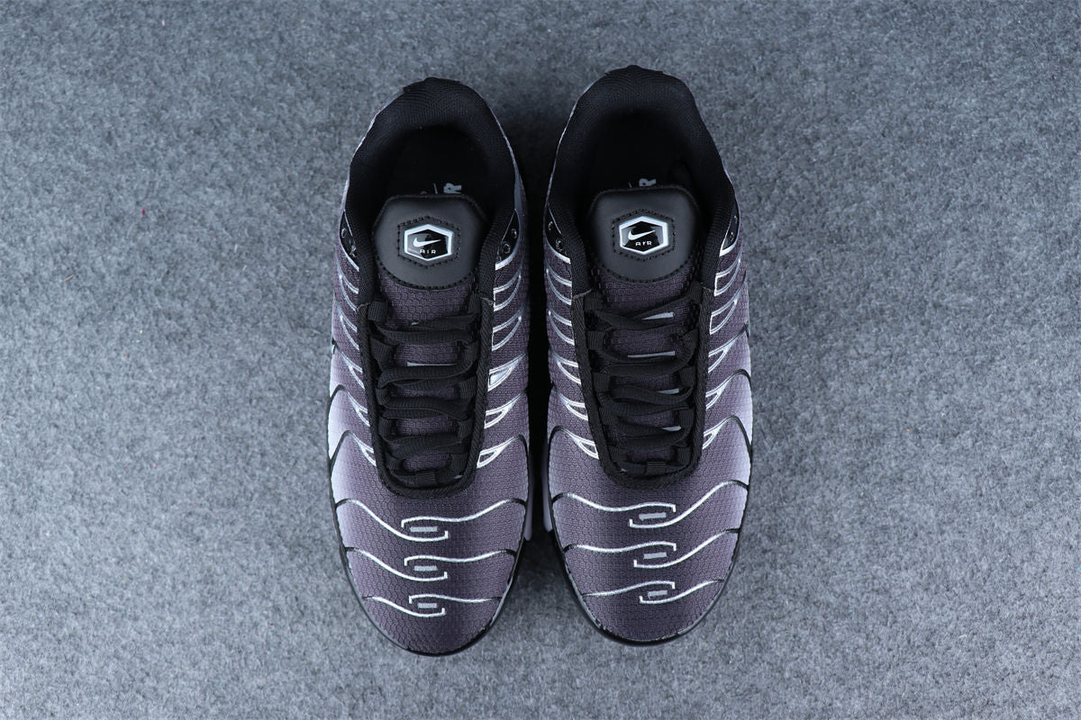 Air Max Plus 'Black Metallic Silver'