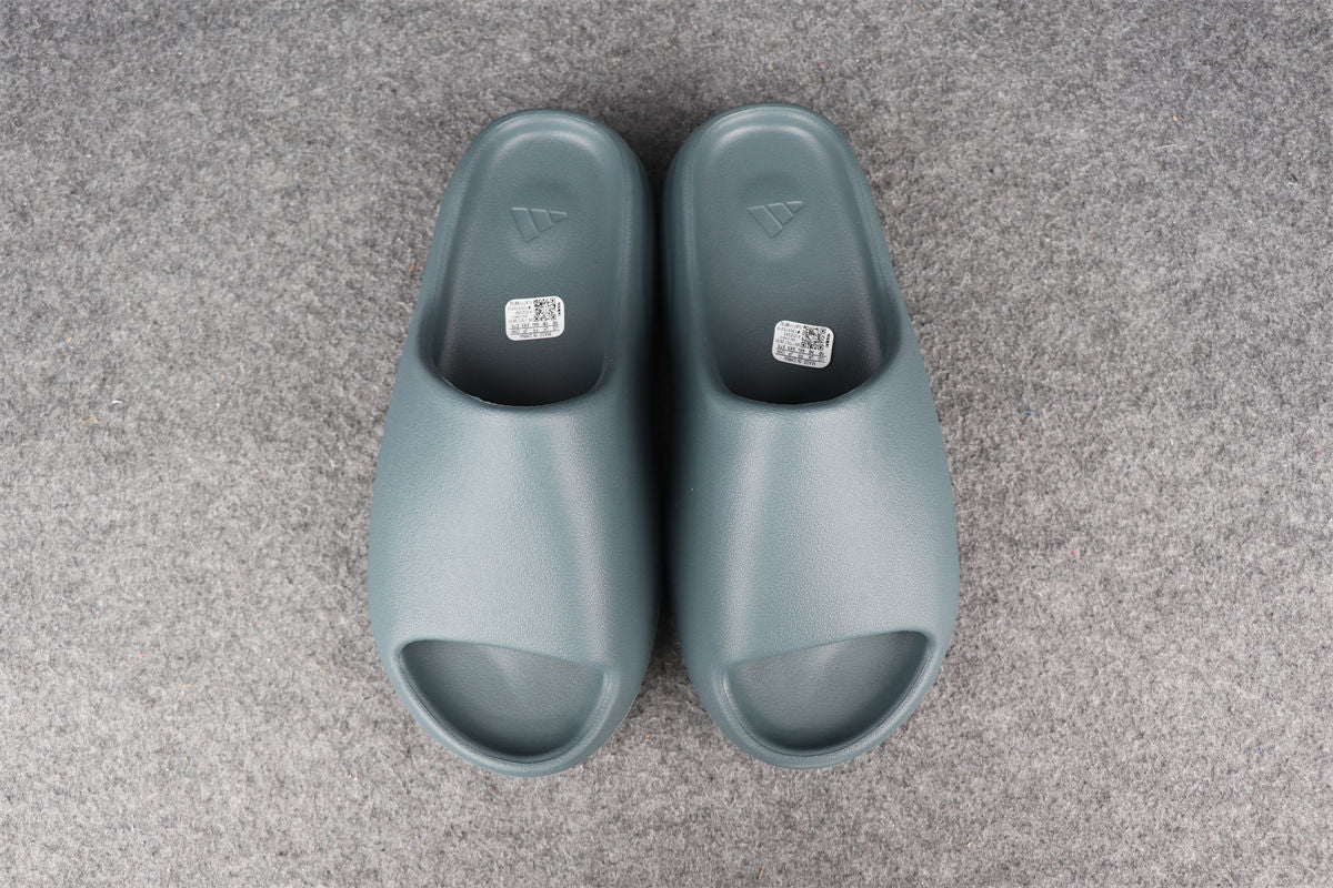 Yeezy Slides 'Slate Marine'