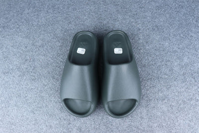 Yeezy Slides 'Granite'