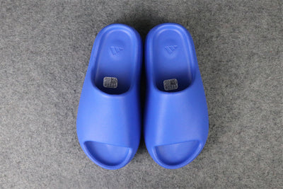 Yeezy Slides 'Azure'