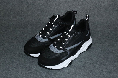 B22 'Black White'