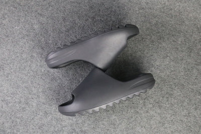 Yeezy Slides 'Onyx'