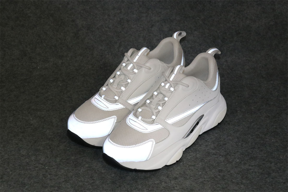 B22 'White Grey'
