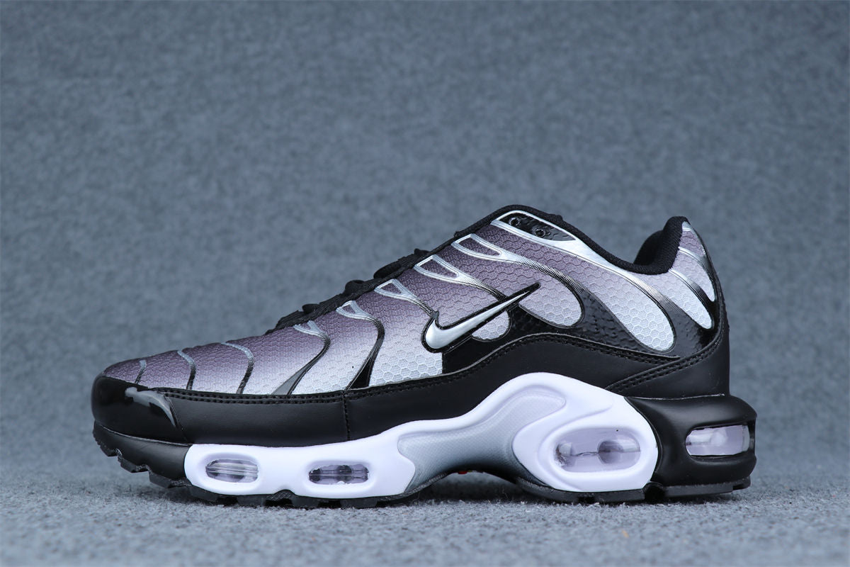 Air Max Plus 'Black Metallic Silver'