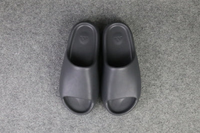 Yeezy Slides 'Onyx'
