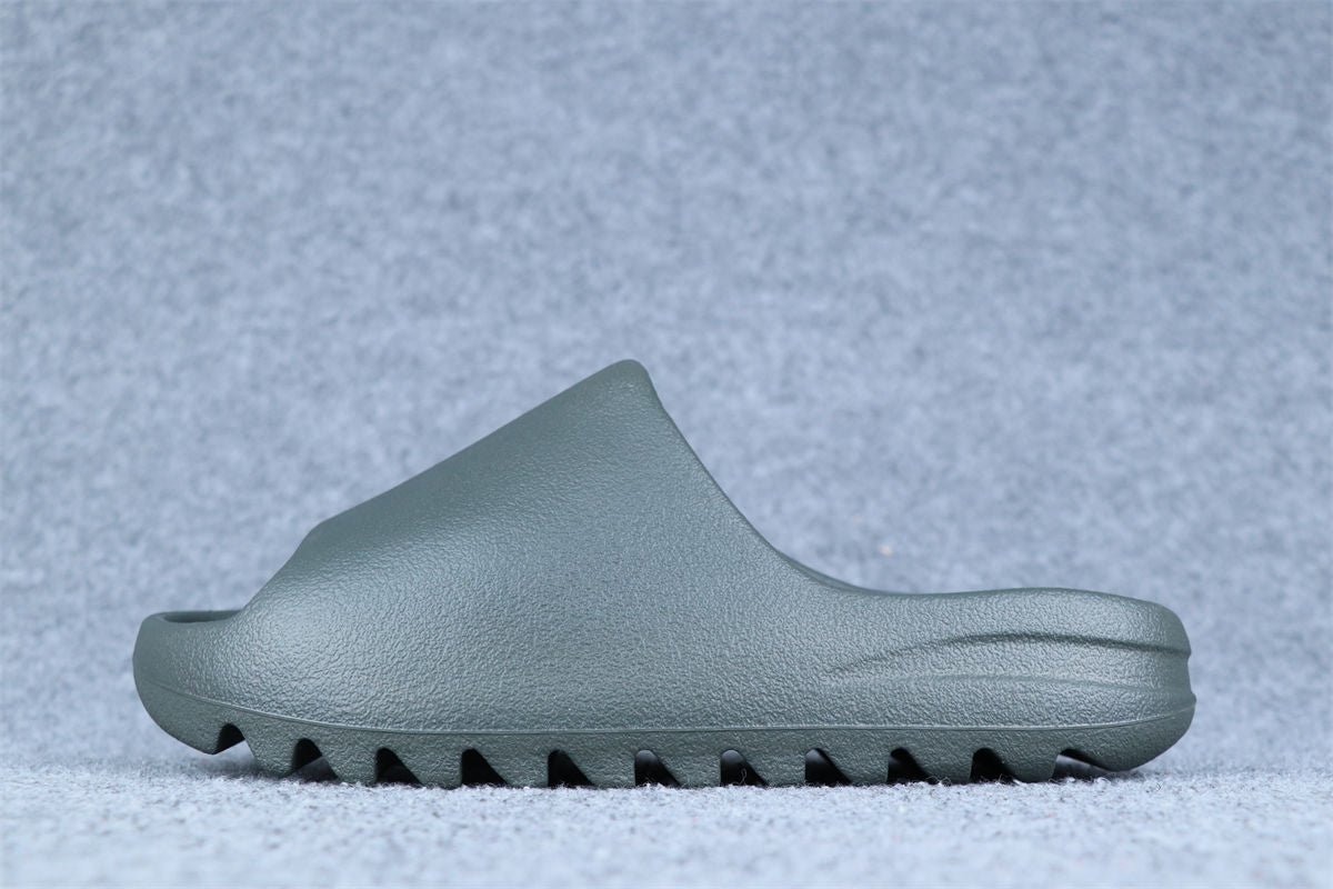 Yeezy Slides 'Granite'