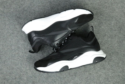 B22 'Black White'